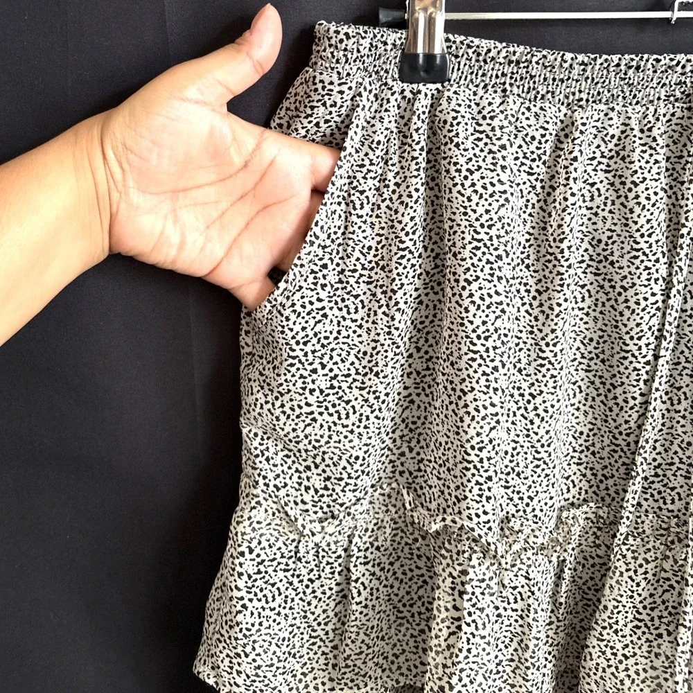 Sienna Sky Black White Animal Print Tiered Ruffle Mini Skirt Pockets Medium